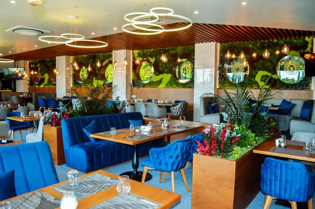 Park Hotel Stara Zagora Exterior photo Restaurant in the hotel