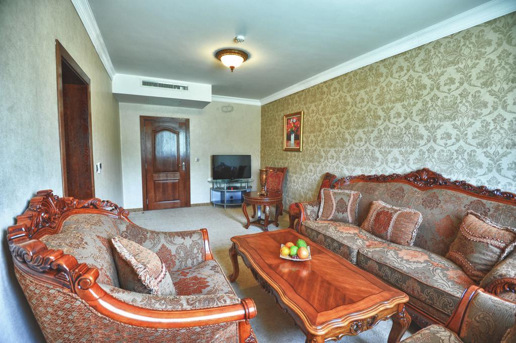 Park Hotel Stara Zagora Exterior photo A living room in a typical apartment