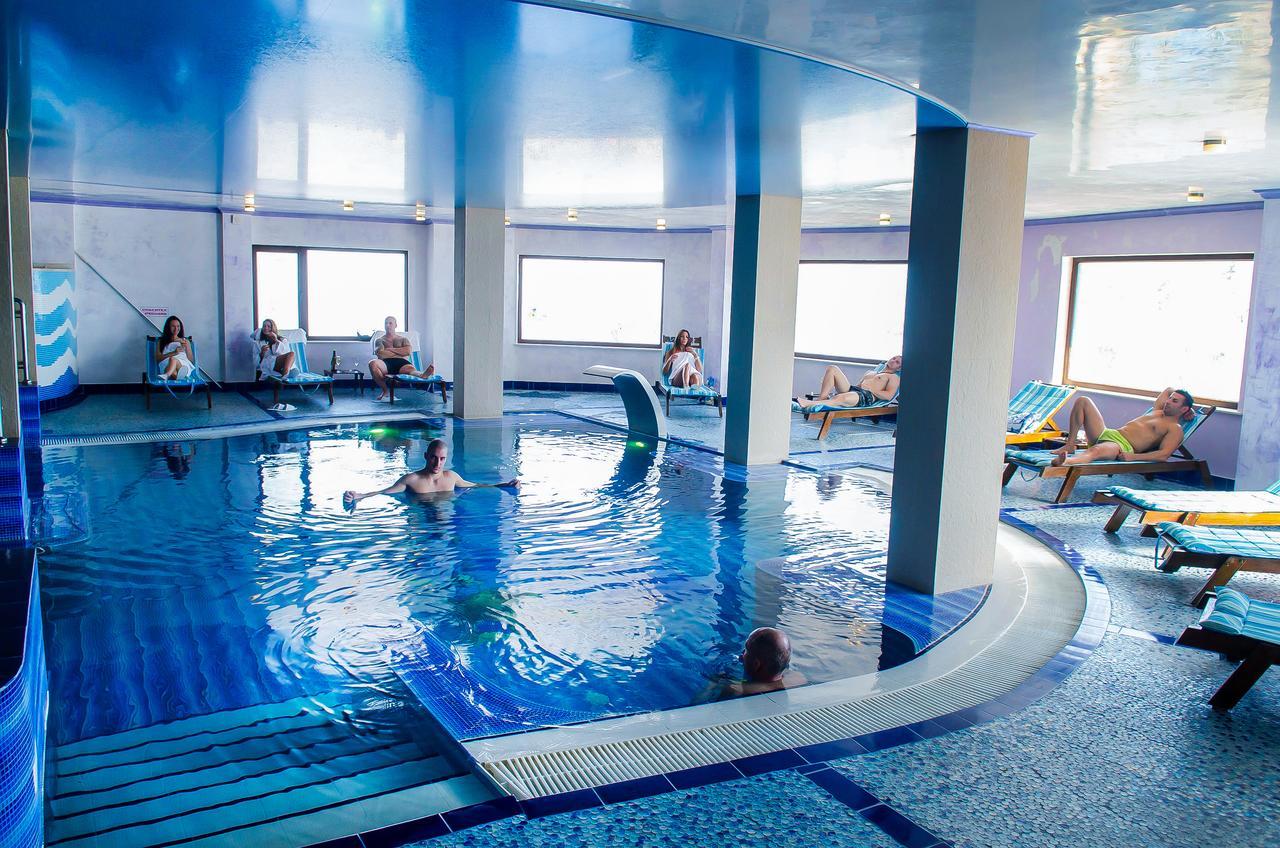 Park Hotel Stara Zagora Exterior photo The swimming pool at the hotel